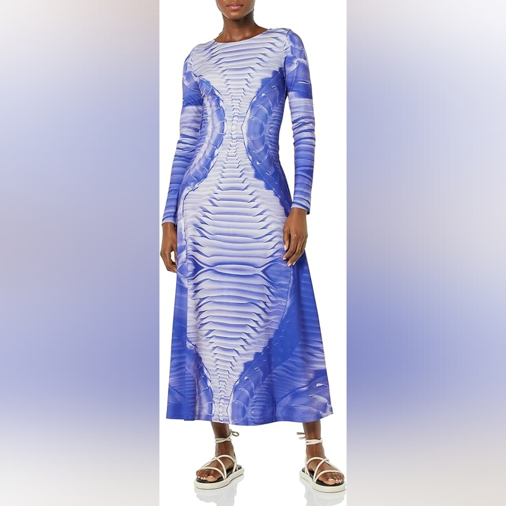 MAKING THE CUT Women's Standard Wide Crew Neck Maxi Dress NWOT